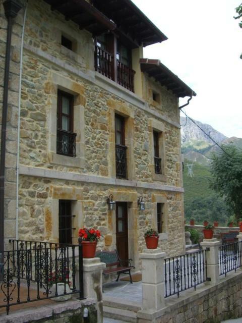 Apartamentos Rurales La Husteriza Ruenes Ngoại thất bức ảnh